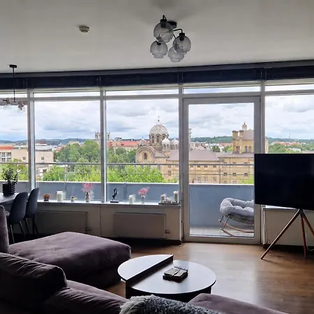 Modern Skyline-view At A Luxury Complex *