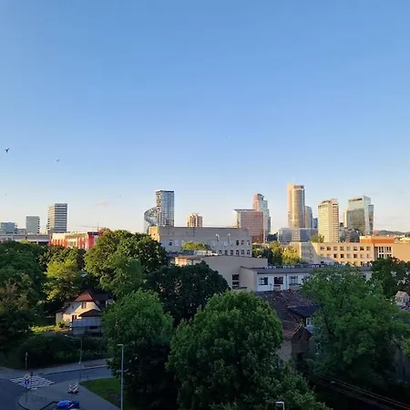 Апартаменти Modern Skyline-view At A Luxury Complex *